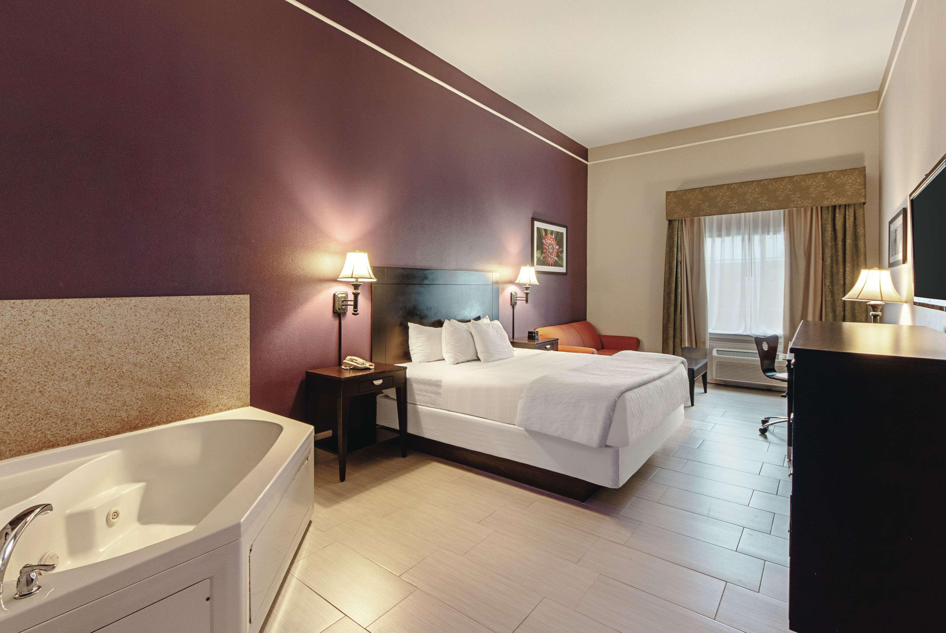 La Quinta By Wyndham Alamo-Mcallen East Exterior photo